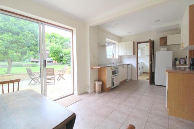 KITCHEN DINING ROOM