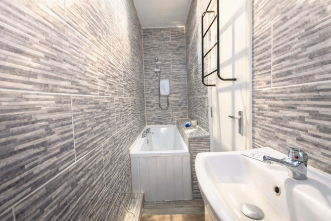 2 bed Apartment to rent Image 8