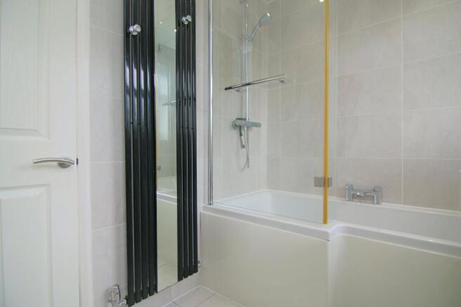 3 bed Terraced for sale Image 12