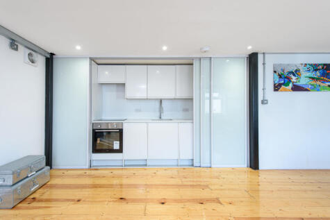 Scout Way, Mill Hill, London, NW7