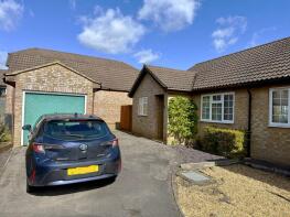 67, St Andrews Road, Whitehill, Bordon GU35 9QN