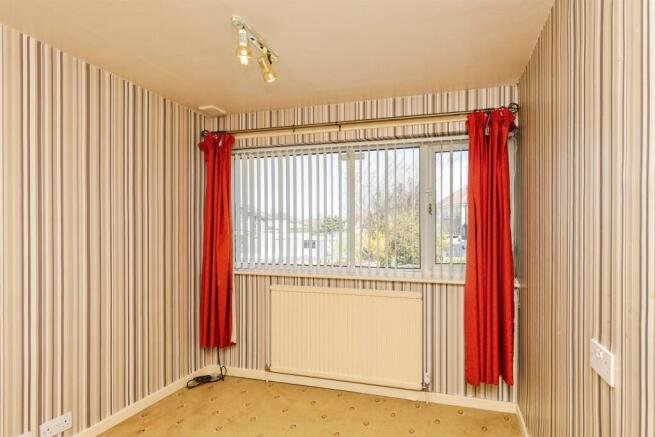 3 bed Semi-Detached for sale Image 8
