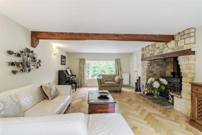 8512251-interior38.jpg
