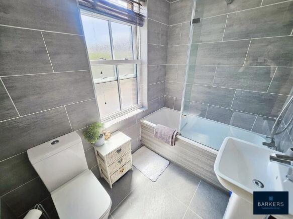 3 bed Semi-Detached for sale Image 9