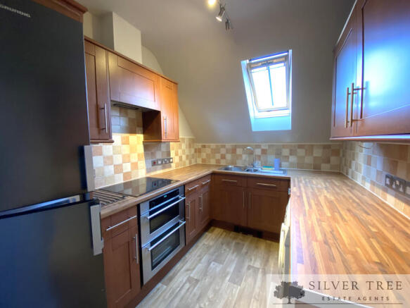 1 bed Apartment to rent Image 4