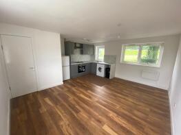 8, Holborn Green, Woodhouse, Leeds LS6 2RE