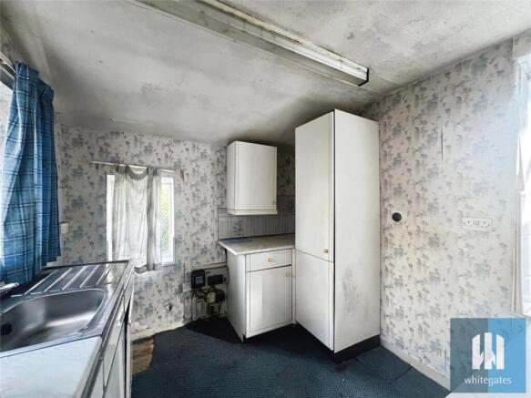 2 bed Bungalow for sale Image 6