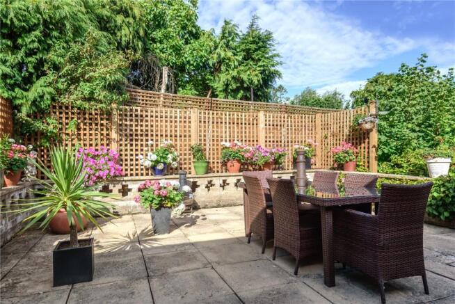 Terrace To Side
