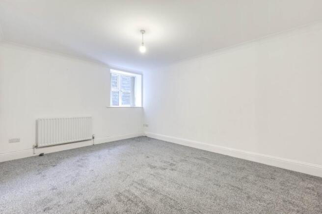2 bed Flat for sale Image 9