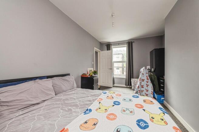 3 bed Terraced for sale Image 7
