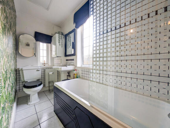 1 bed Apartment for sale Image 8