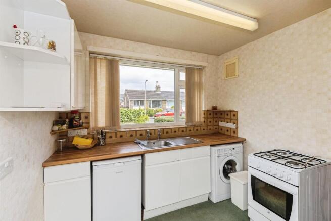 2 bed Semi-Detached for sale Image 6