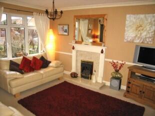 Lounge/Dining Room