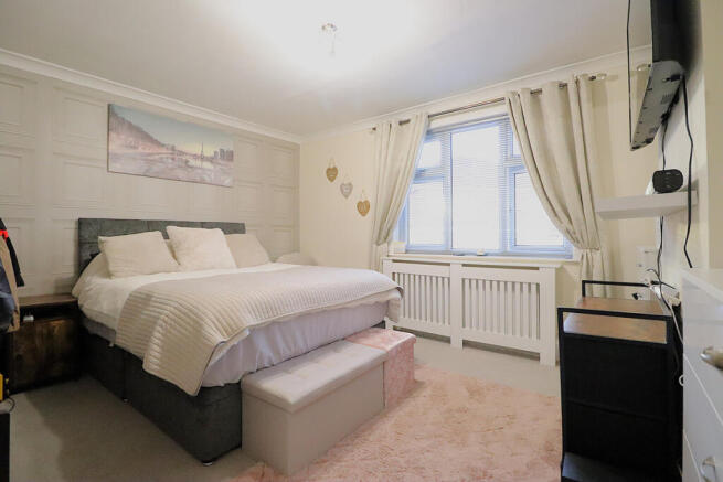 2 bed Terraced for sale Image 8