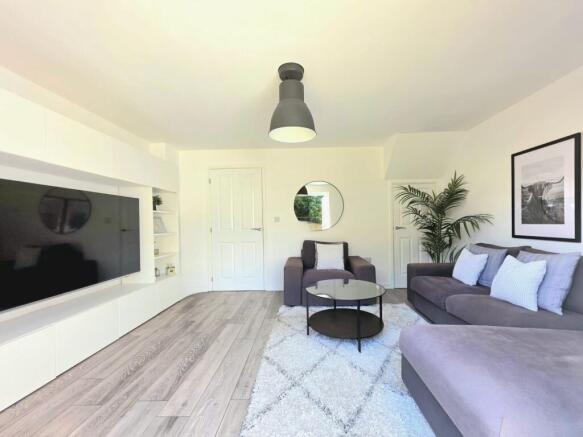 3 bed Semi-Detached for sale Image 11