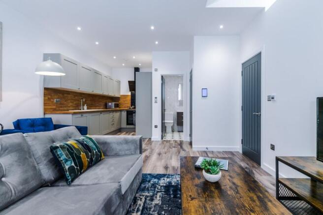 1 bed Apartment to rent Image 5