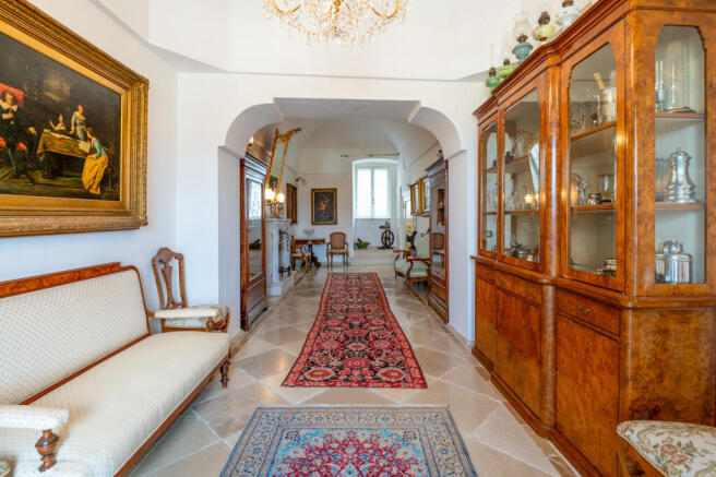 1_Palazzo Serio_Ostuni_Raro_Realty
