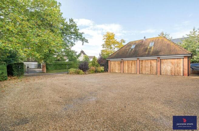 4 Car Garage