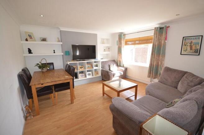 Lounge/Dining Room