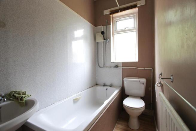 Bathroom.JPG