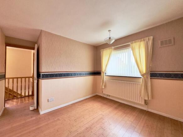 3 bed Semi-Detached to rent Image 10