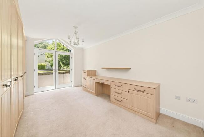 2 bed Retirement Property for sale Image 4