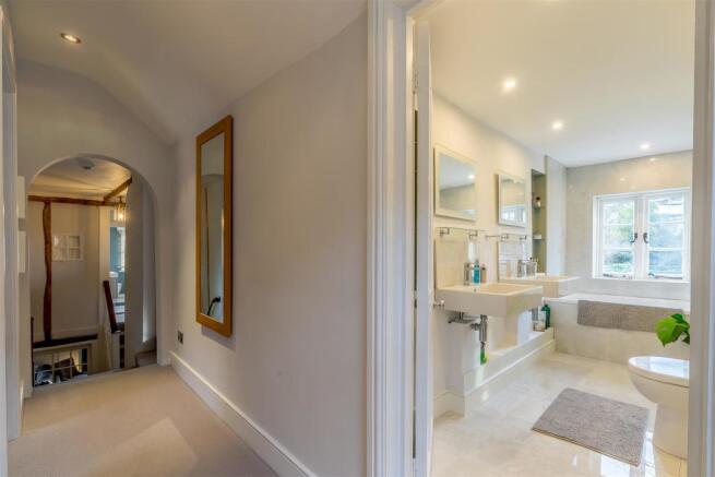 8490452-Interior20.jpg
