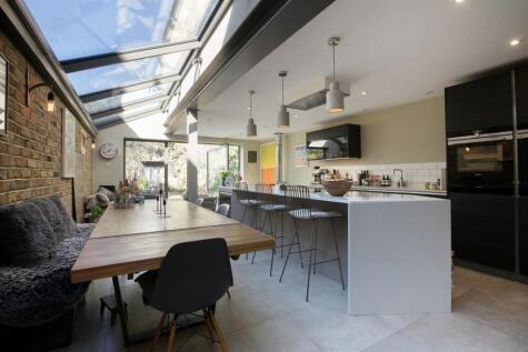 Avondale Rise, Camberwell, SE5
