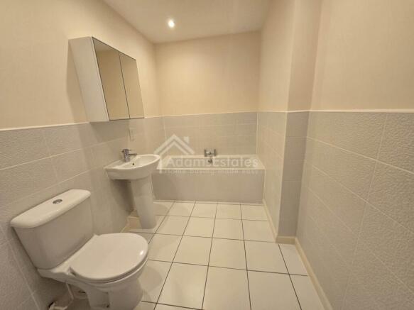 2 bed Flat to rent Image 8