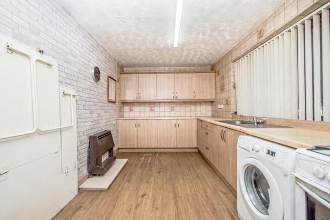 3 bed Semi-Detached for sale Image 5