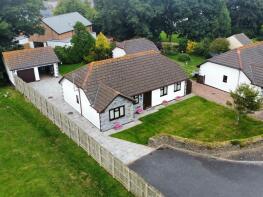8, Glebe Crescent, St Issey, Wadebridge PL27 7HJ