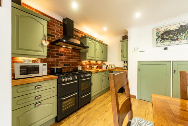 5AmbarrowCrescent-19