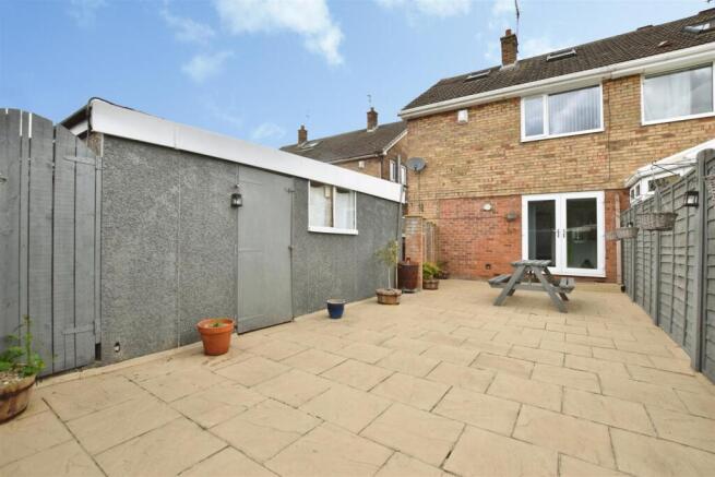 3 bed Semi-Detached for sale Image 10
