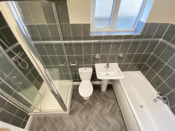 Contemporary Family Bathroom
