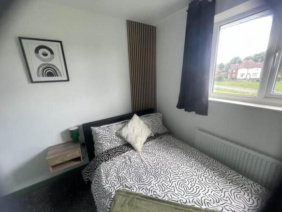1 bed House Share to rent Image 2
