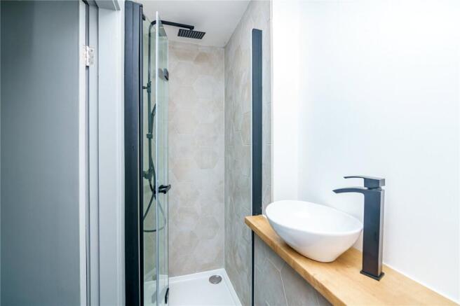 1 bed Terraced to rent Image 8