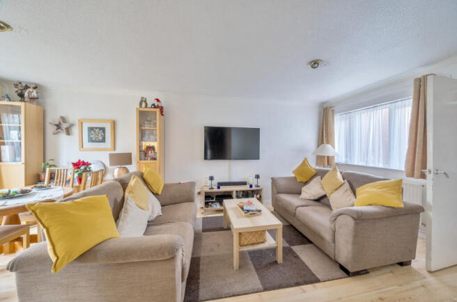 1396993-6-696f583...