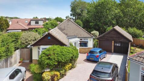 Priory Close, Pilgrims Hatch, Brentwood