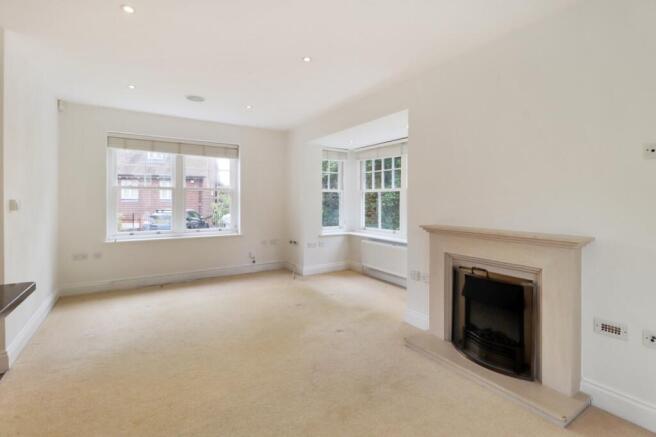 Sitting/Dining Room