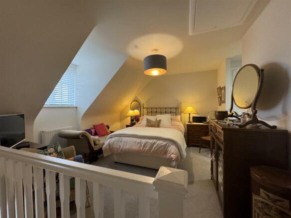 PRINCIPAL BEDROOM 1A