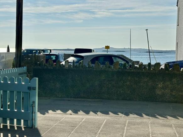 Harrison Drive, Rhosneigr, LL64 photo 4