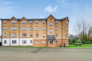 82, Basevi Way, London SE8 3JS