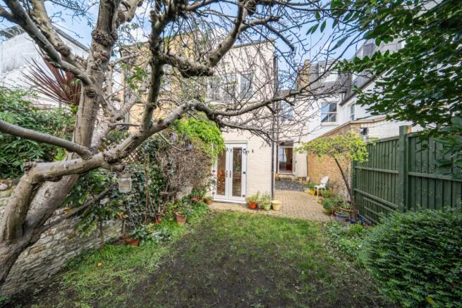 House in London - View 4