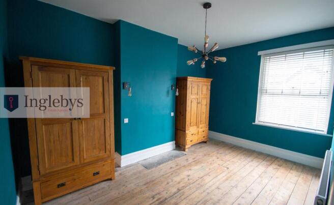 3 bed Terraced for sale Image 11