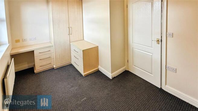 2 bed Terraced to rent Image 12