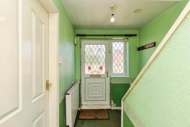 3 bed Semi-Detached for sale Image 6