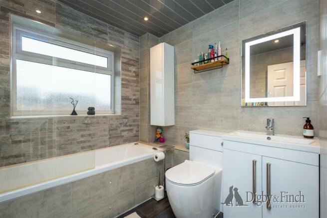 Elterwater Drive, Gamston, NG2 6PX