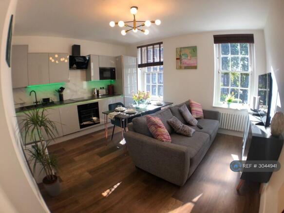 Kitchen Lounge
