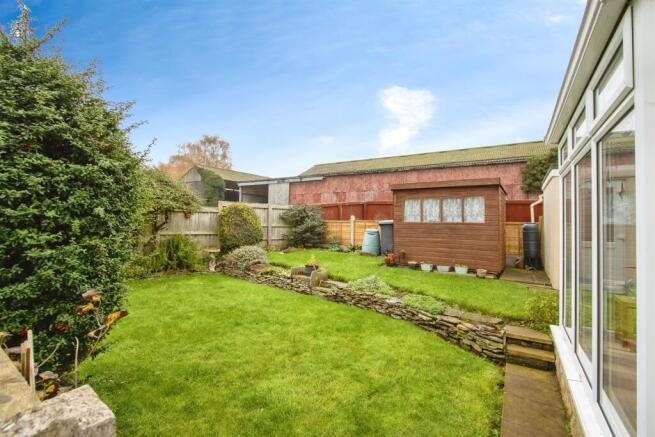 4 bed Detached for sale Image 10