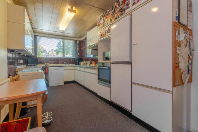 3 bed Semi-Detached for sale Image 5